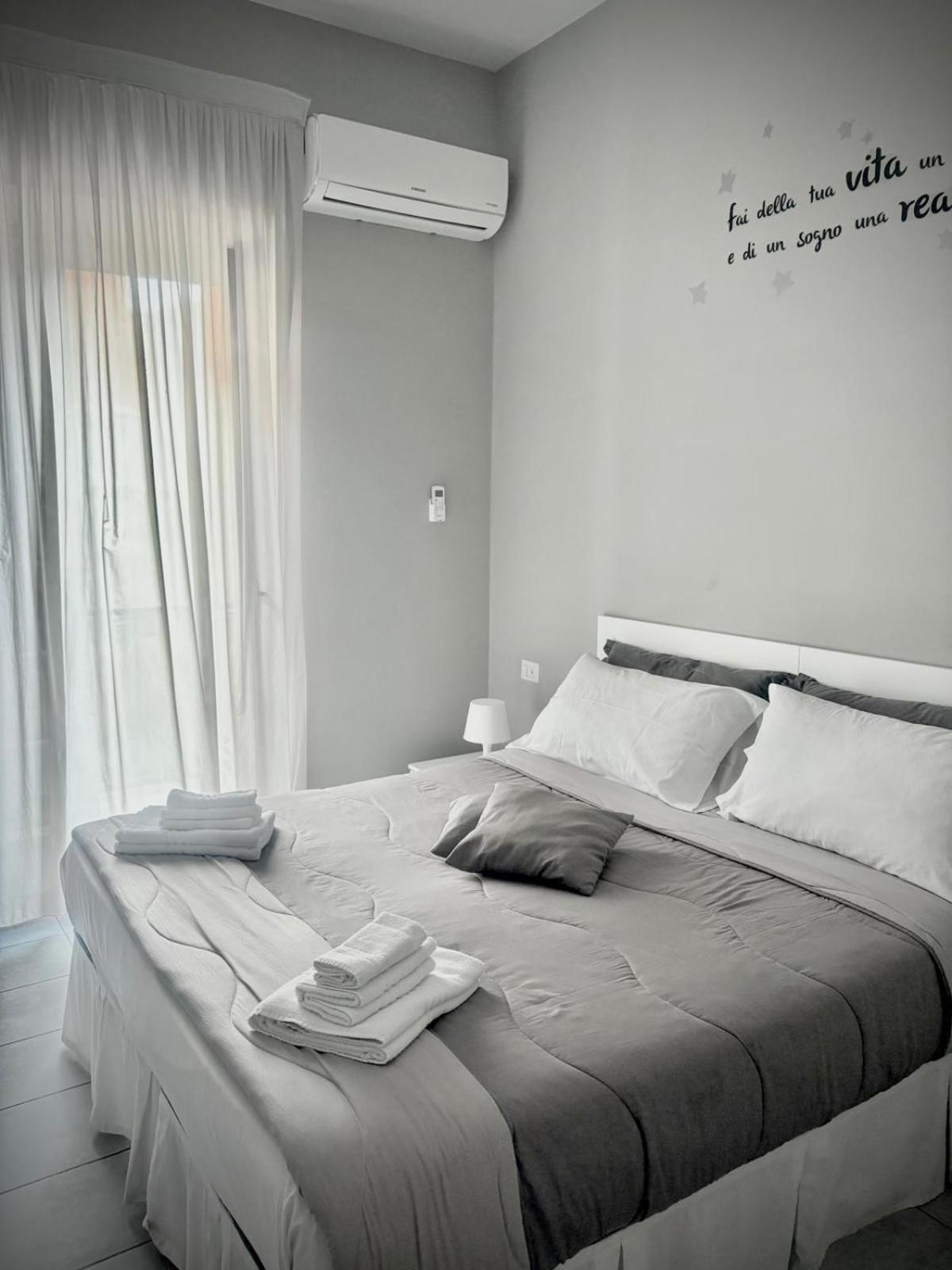 Rianna House B&B Наполи Екстериор снимка
